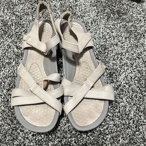 Baretraps DANNY Women's Sandals Ash Grey 9M